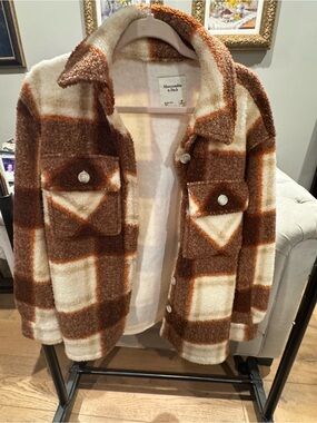 Abercrombie & Fitch Plaid Sherpa Jacket